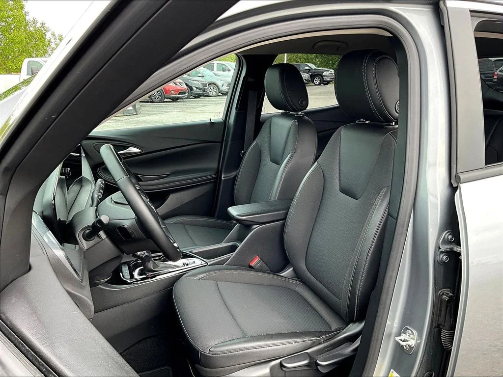 Used 2025 Gray Buick Preferred image 22
