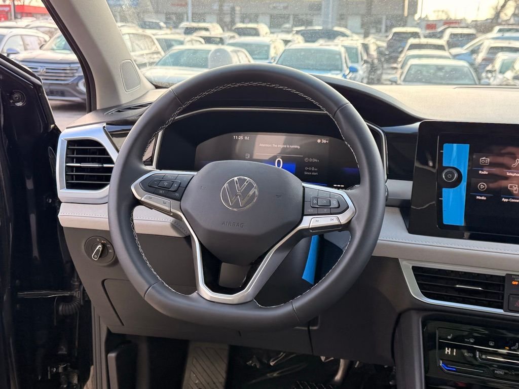 New 2026 Deep Black Pearl Volkswagen 1.5T SE image 15