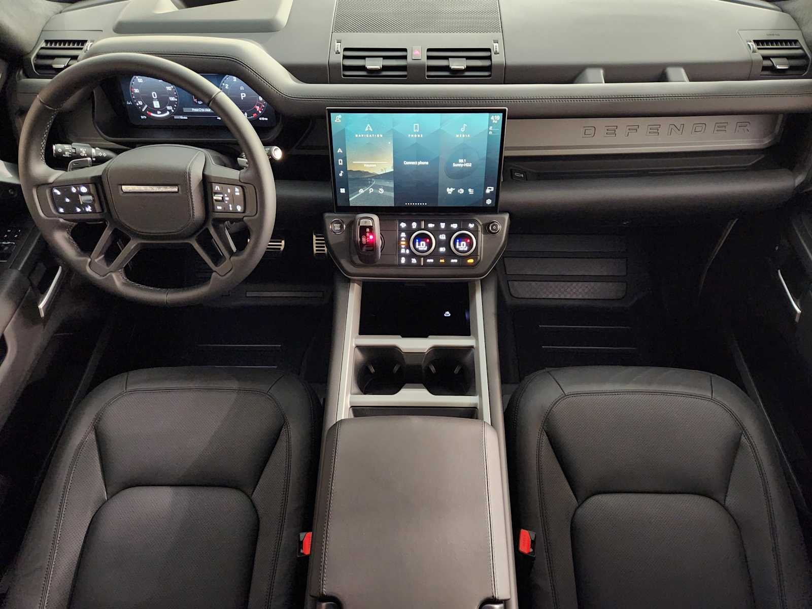 New 2026 Fuji White Land Rover V8 image 4