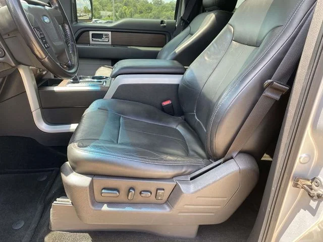 Used 2014 Silver Ford Lariat image 13