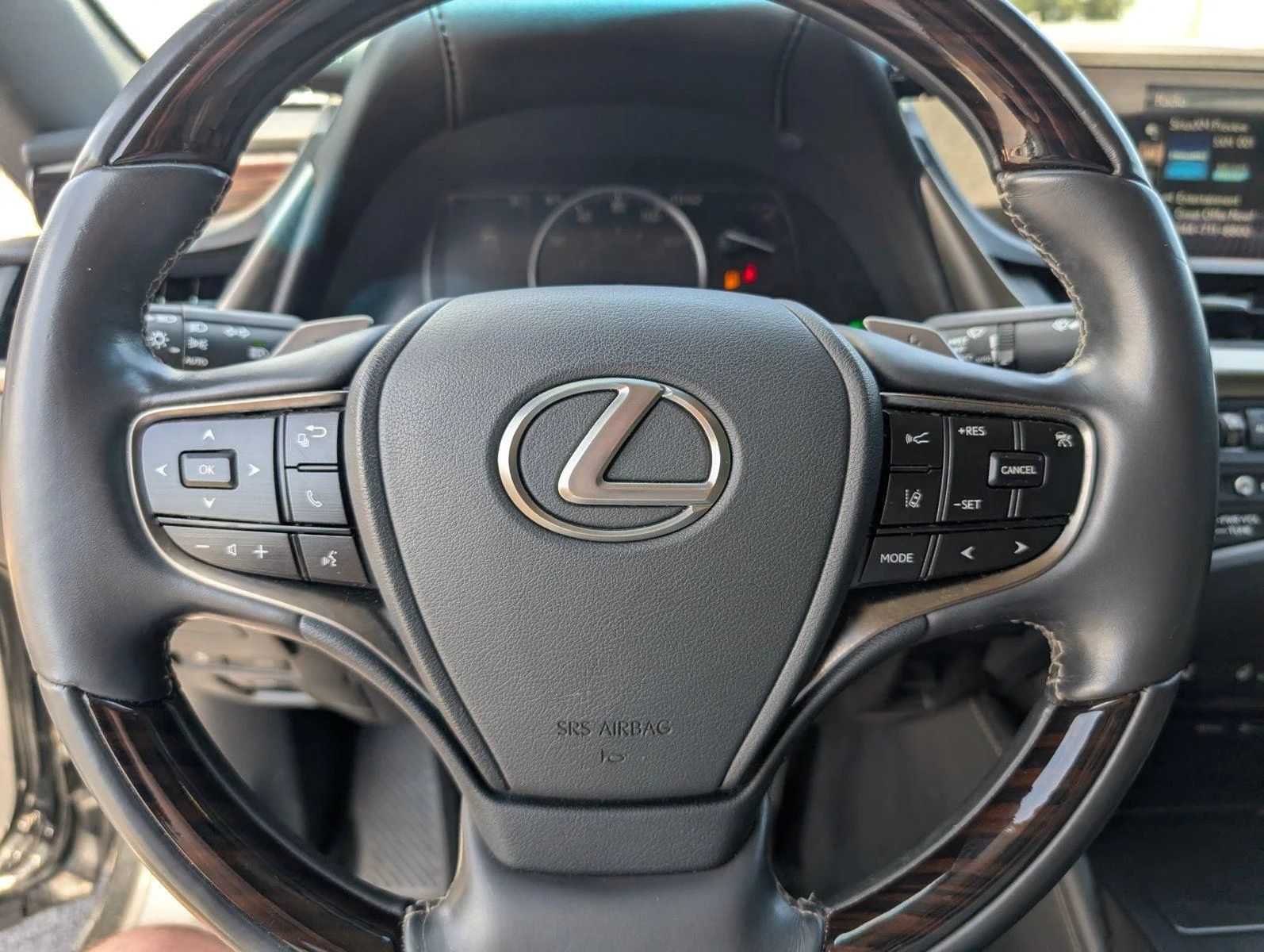 Used 2021 Caviar Lexus ES 350 image 24