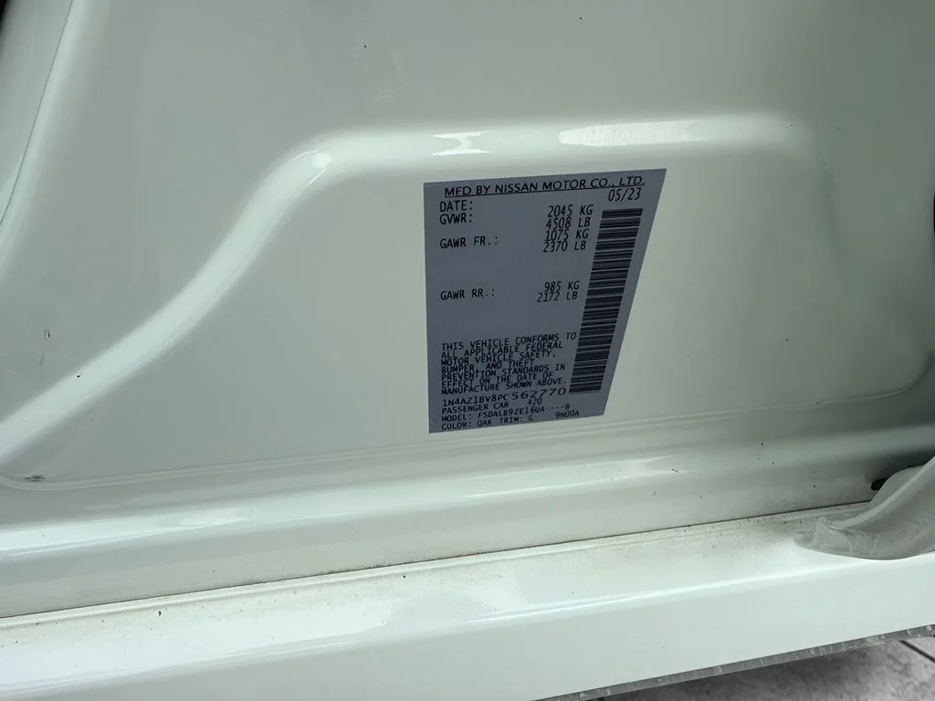 Used 2023 White Nissan S image 22