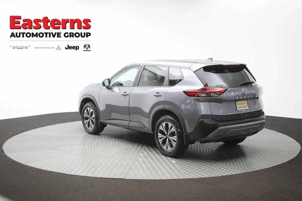 Used 2023 Gray Nissan SV image 64
