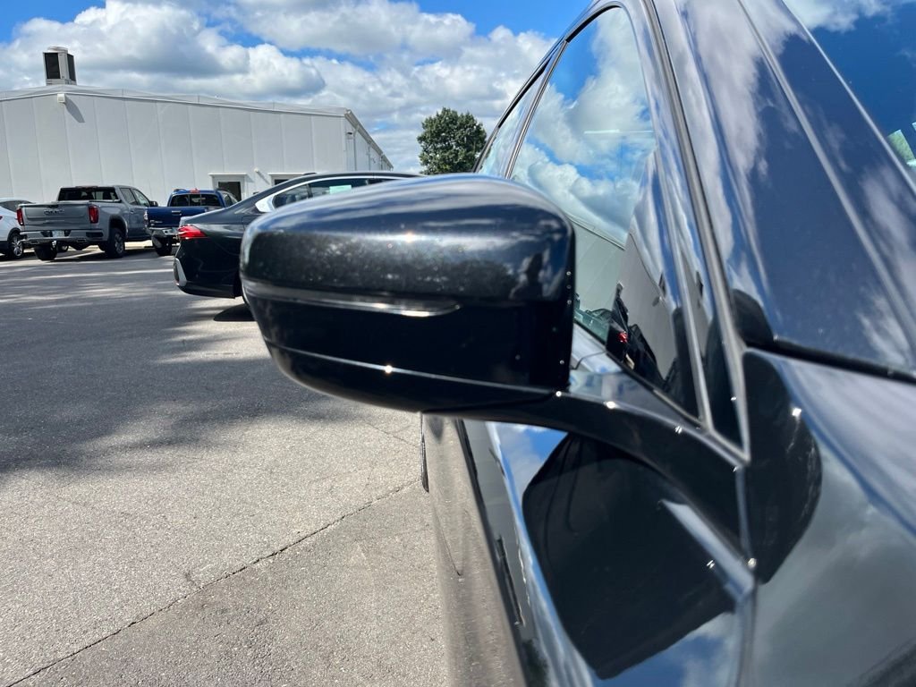 Certified Used 2022 Black Sapphire Metallic BMW 740i xDrive image 31