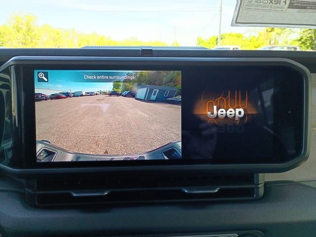New 2026 Black Clear-Coat Exterior Paint Jeep Sport S image 15