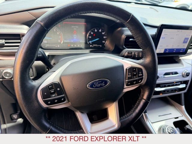 Used 2021 Blue Ford XLT image 19