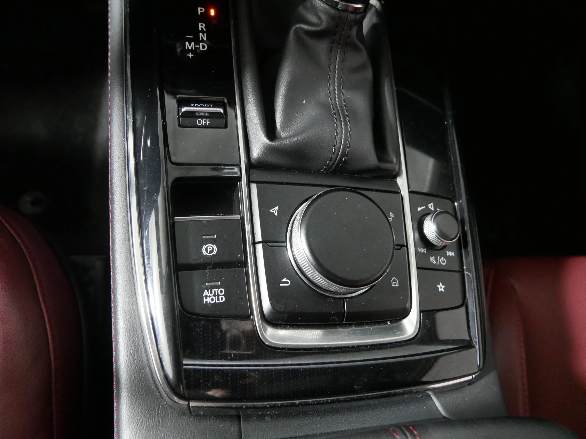 Certified Used 2023 Polymetal Gray Metallic Mazda 2.5 S Carbon Edition image 29