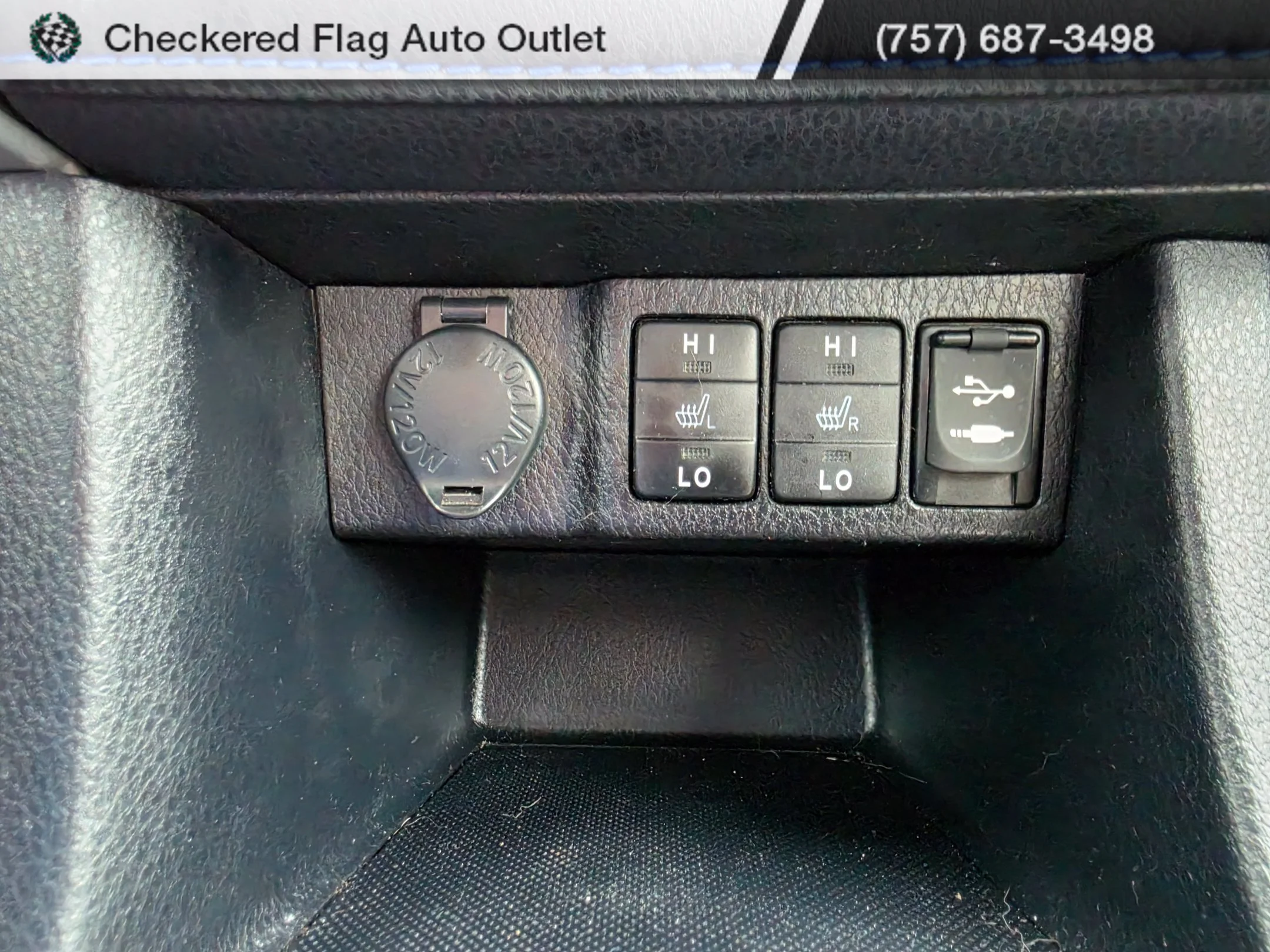 Used 2018 Blue Crush Metallic Toyota XSE image 18