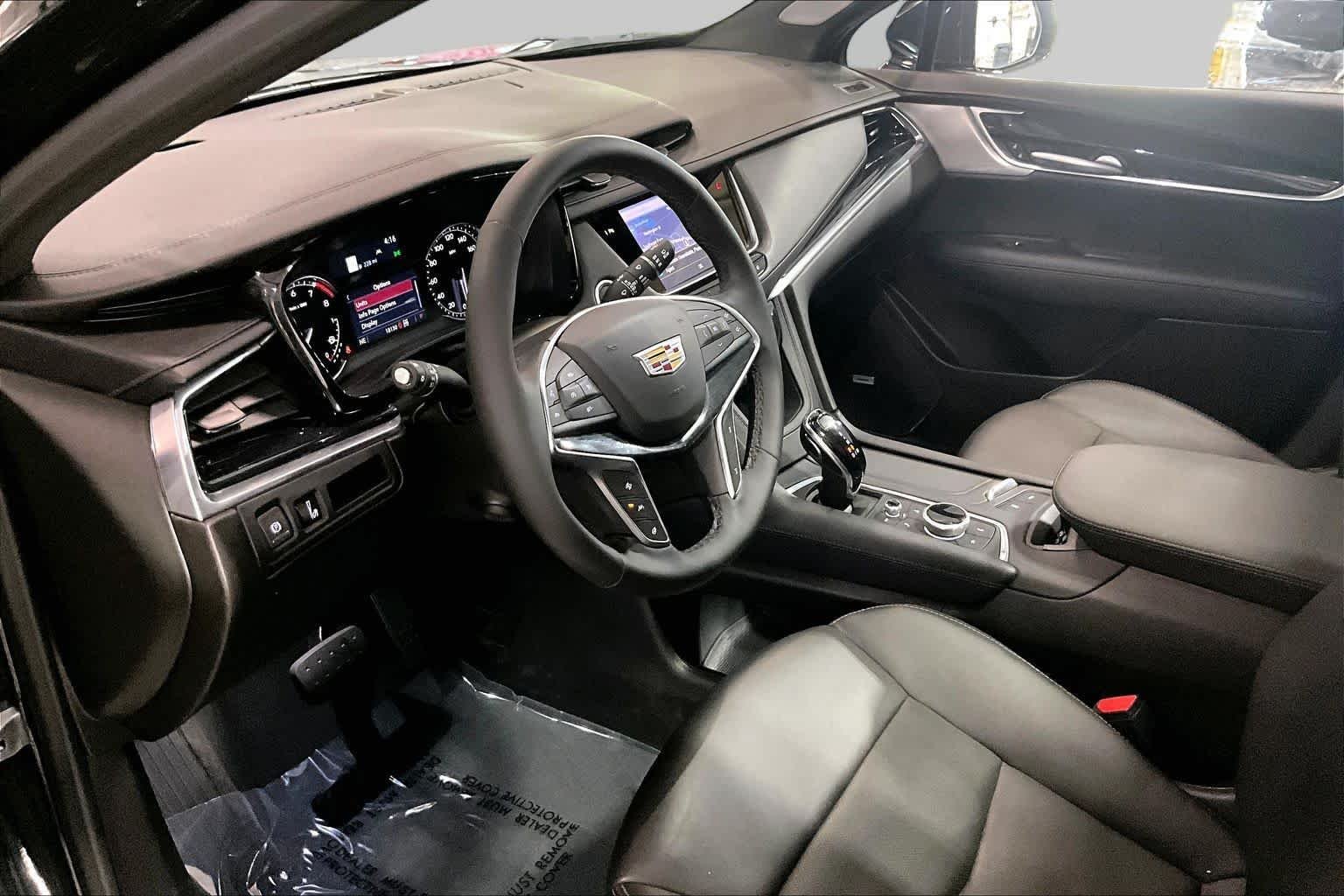 Used 2025 Stellar Black Metallic Cadillac AWD Premium Luxury image 18