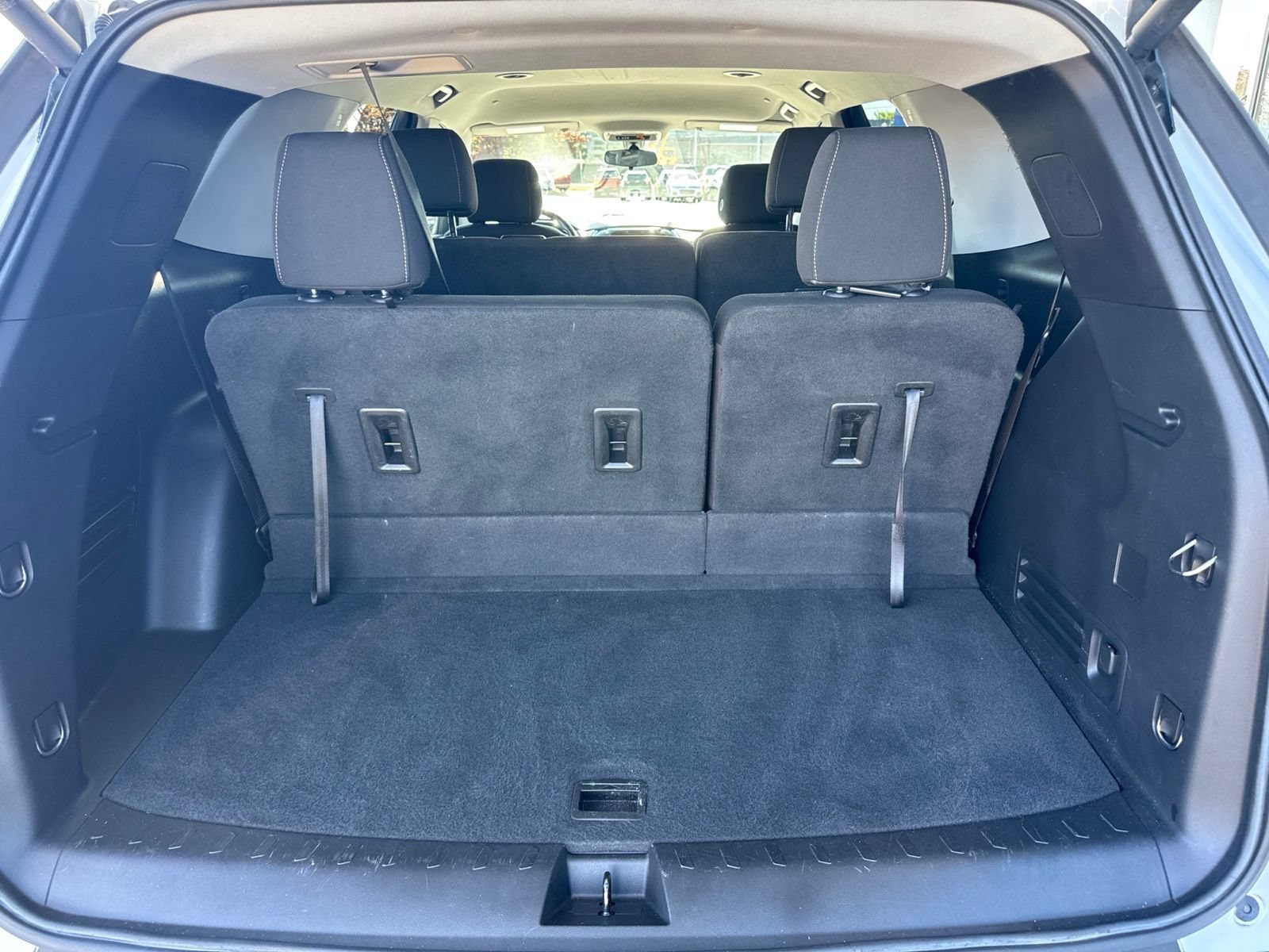 Used 2020 SUMMIT WHITE Chevrolet LT Cloth image 14