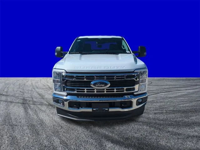 New 2026 Oxford White Ford F-250® XLT image 9
