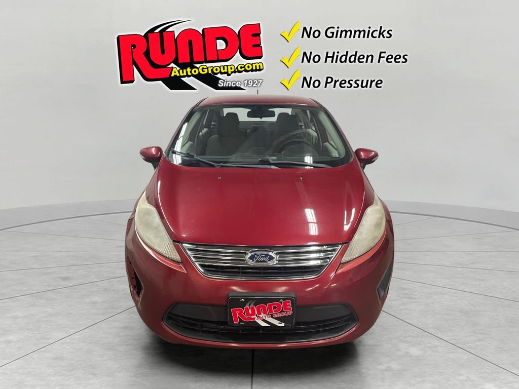 Used 2013 Ford Fiesta SE with VIN 3FADP4BJ4DM118300 for sale in Manchester, IA