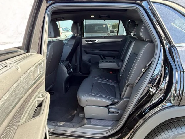 New 2026 Deep Black Pearl Volkswagen 2.0T SE W/TECHNOLOGY image 7