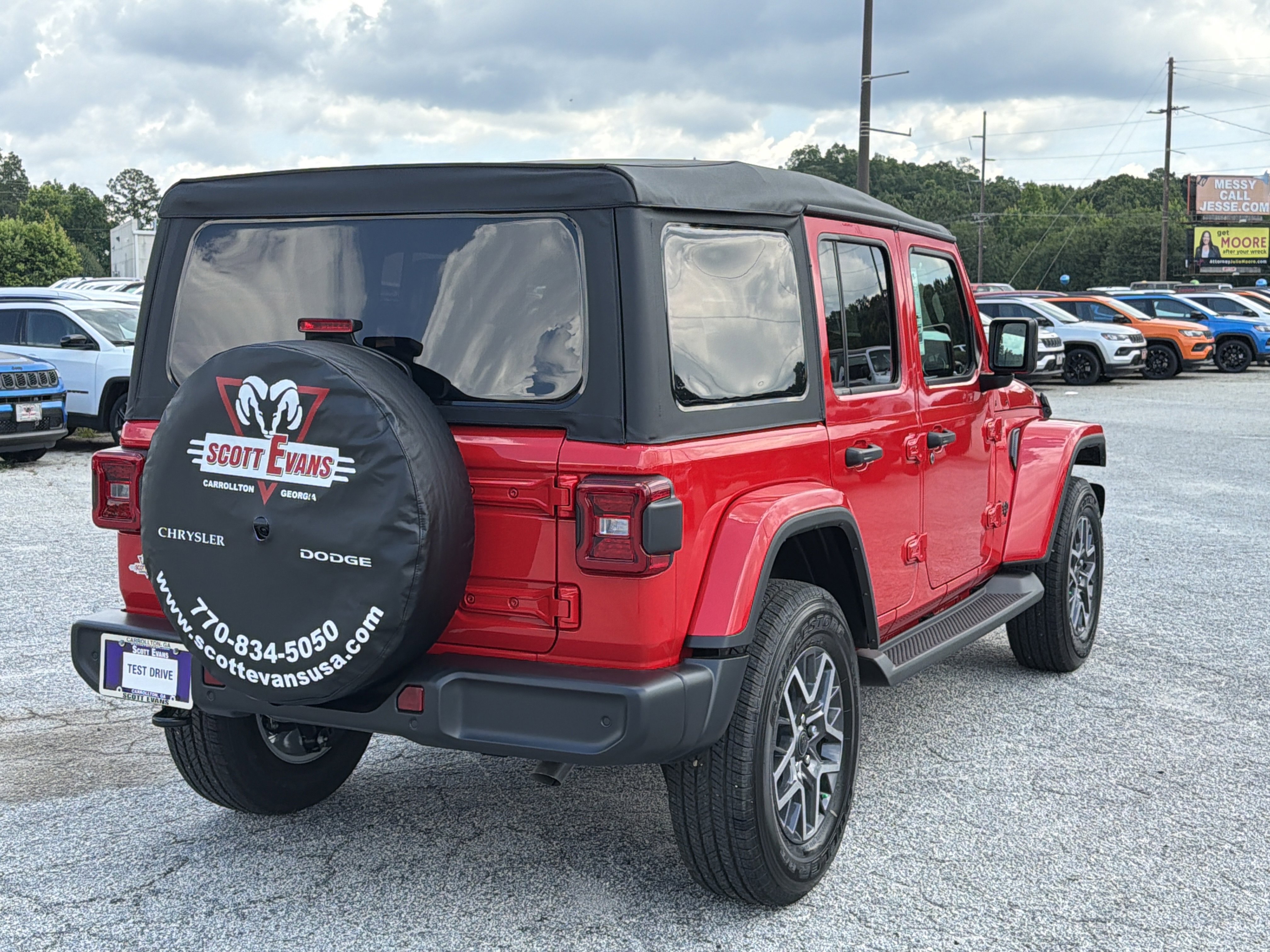 New 2026 Firecracker Red Clear-Coat Exterior Paint Jeep Sahara image 8