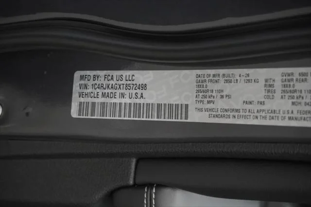 New 2026 Baltic Gray Metallic Clear-Coat Exterior Paint Jeep Laredo X image 41