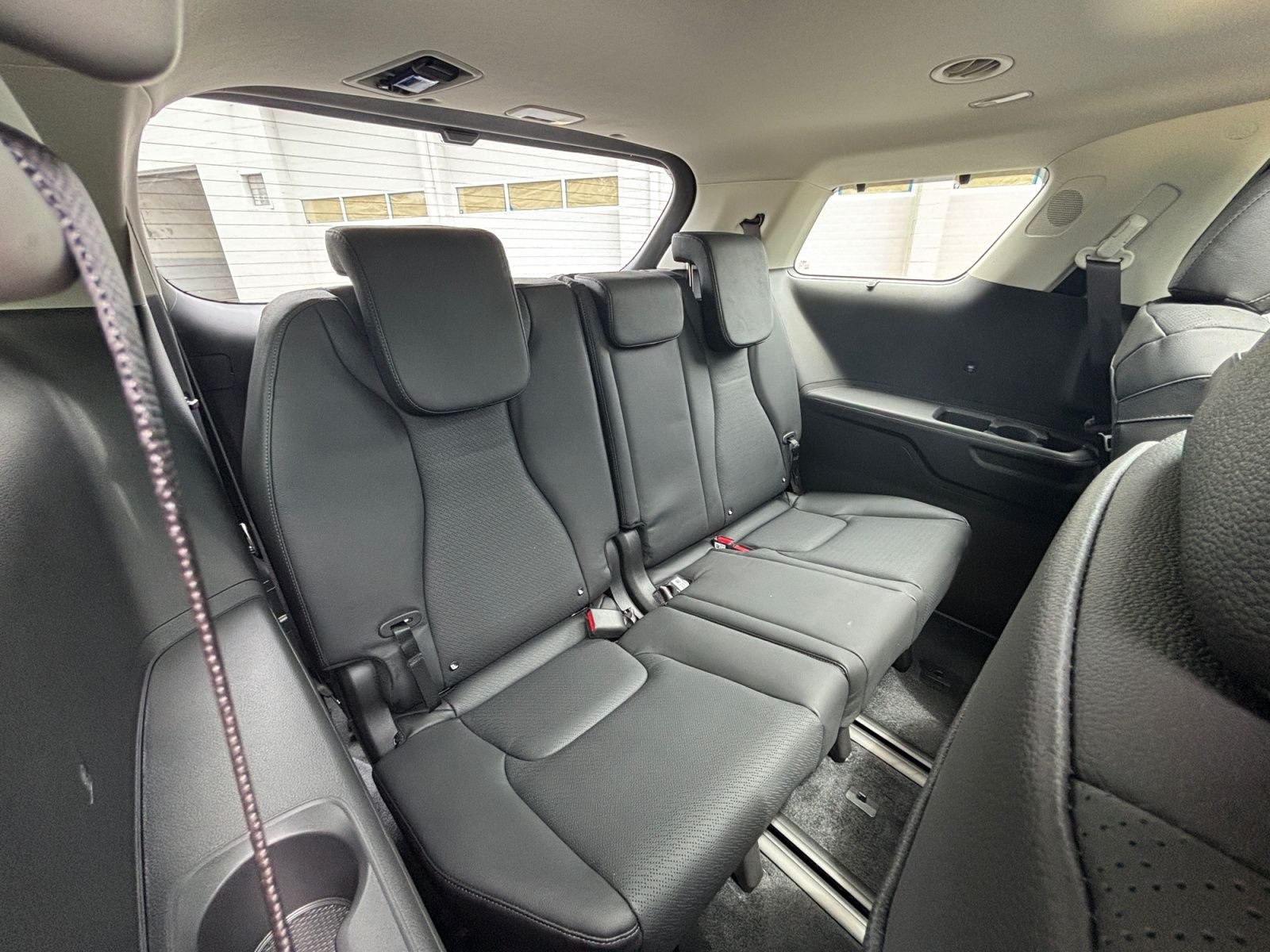 New 2026 Snow White Pearl Kia SX Prestige image 18