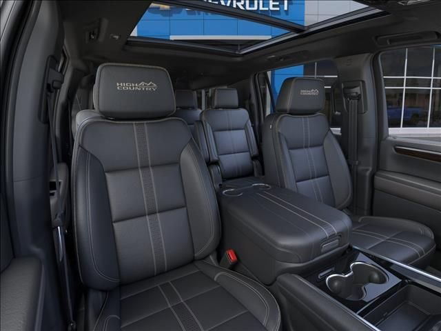 2026 Chevrolet Suburban High Country - Photo 16
