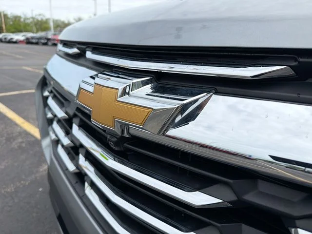 Used 2026 Gray Chevrolet LT image 30
