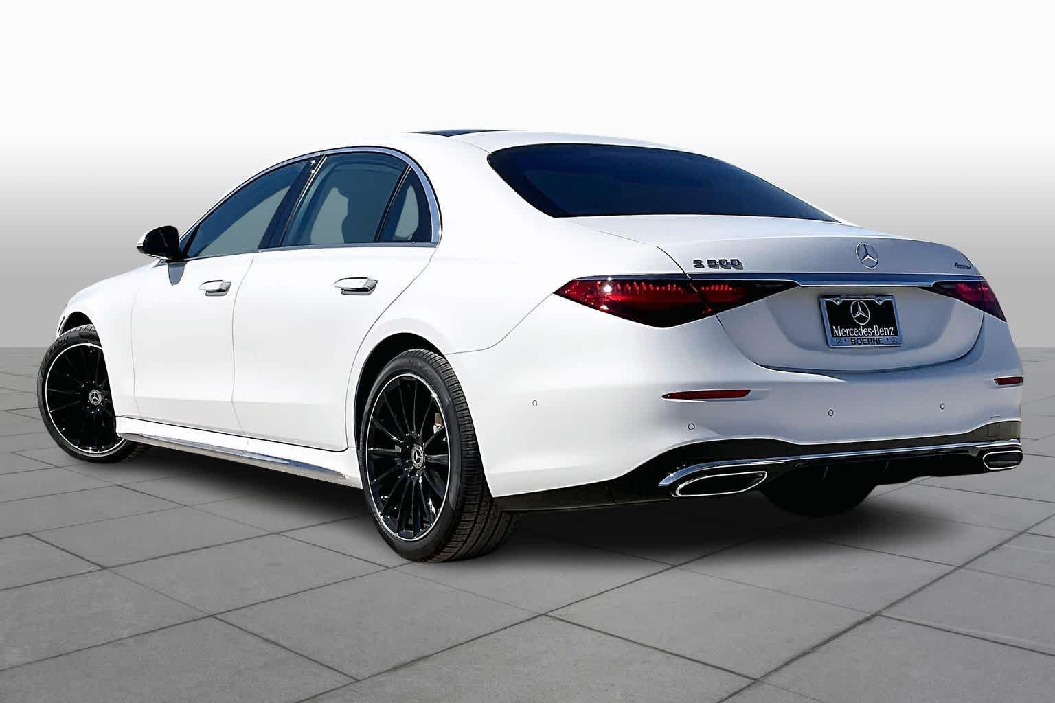 New 2026 MANUFAKTUR Moonlight White Magno Mercedes-Benz S 500 image 3