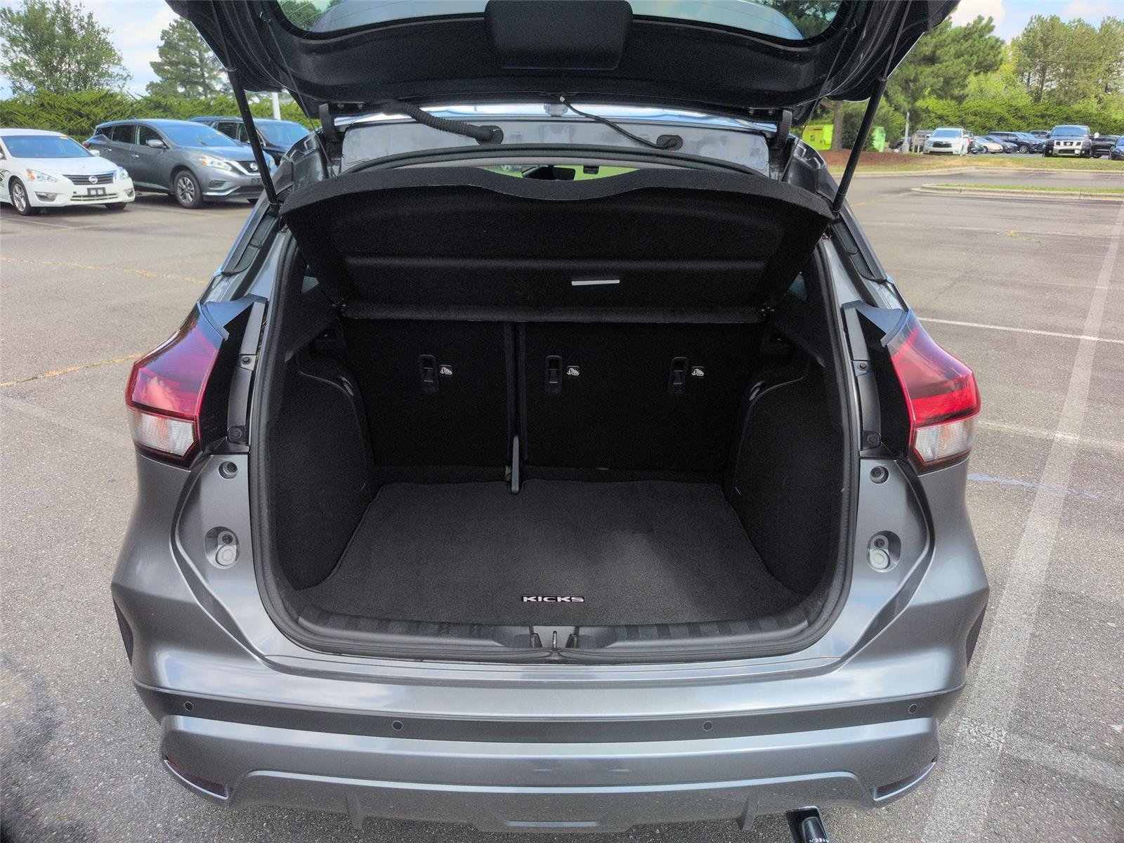 Used 2024 Gun Metallic Nissan SR image 34