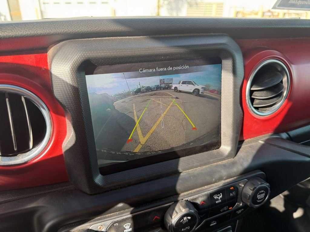 Used 2023 White Jeep Rubicon image 24