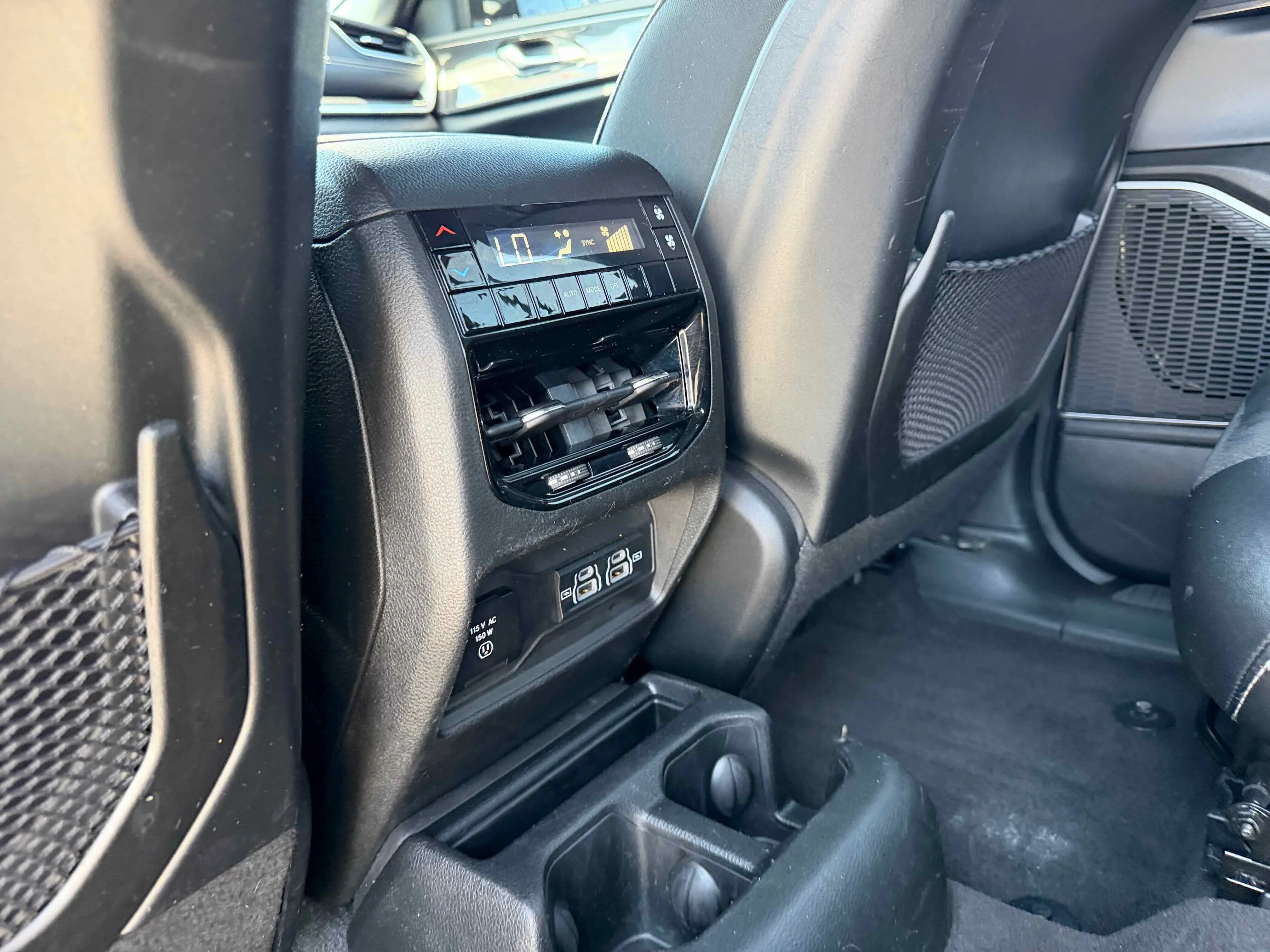 Used 2021 Baltic Gray Metallic Clearcoat Jeep Altitude image 30