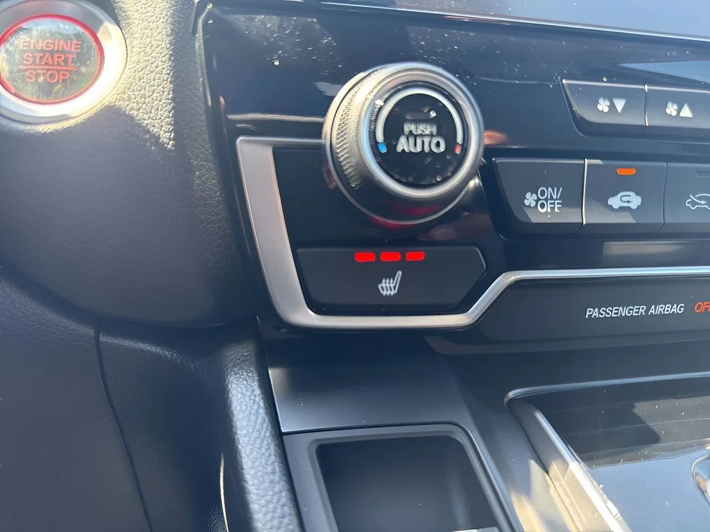 Used 2019  Honda Touring image 22