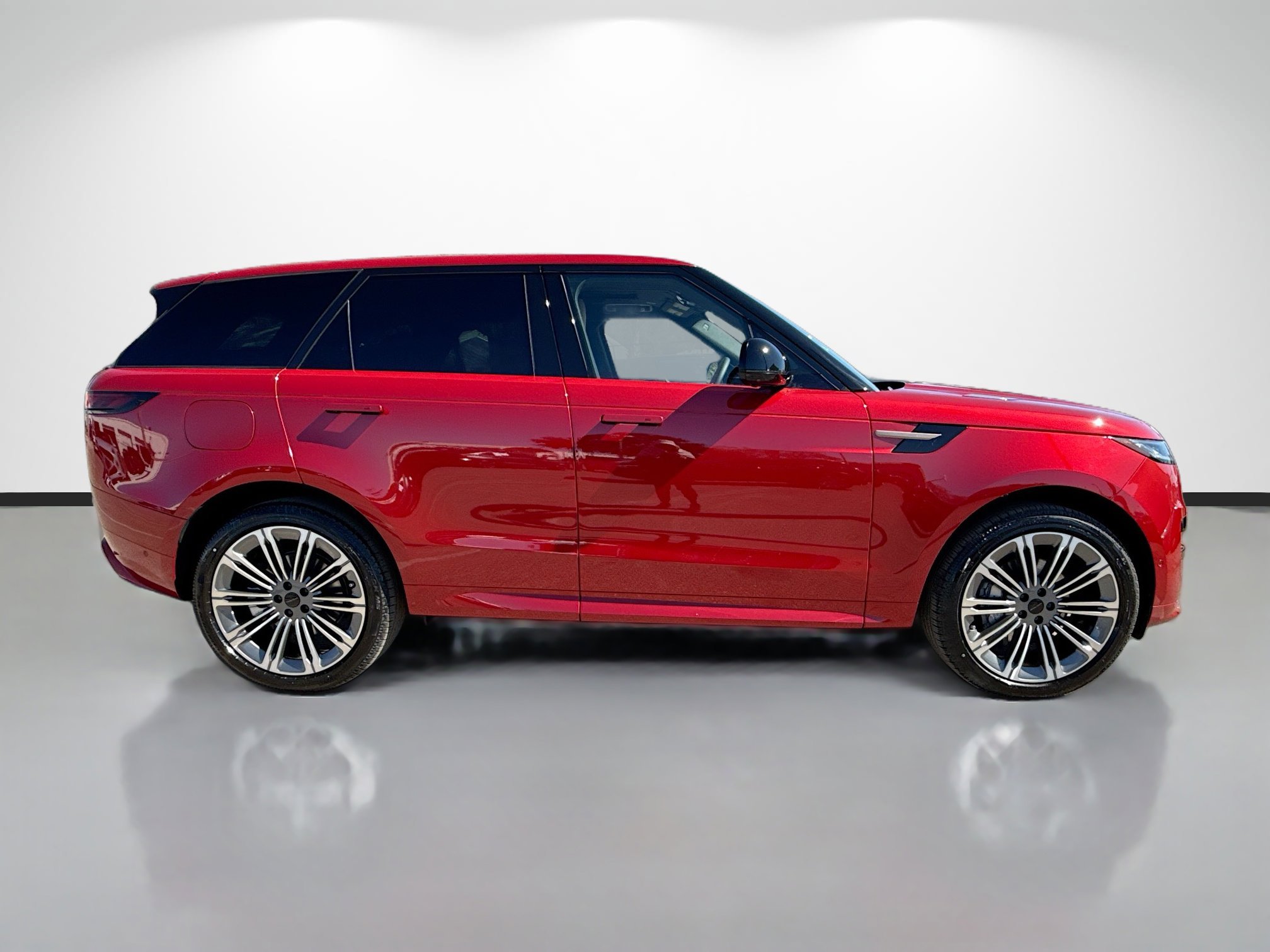 New 2026 Firenze Red Land Rover Dynamic SE image 6