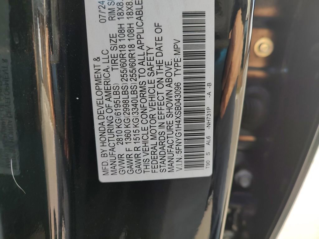 Used 2025 Black Honda EX-L image 33