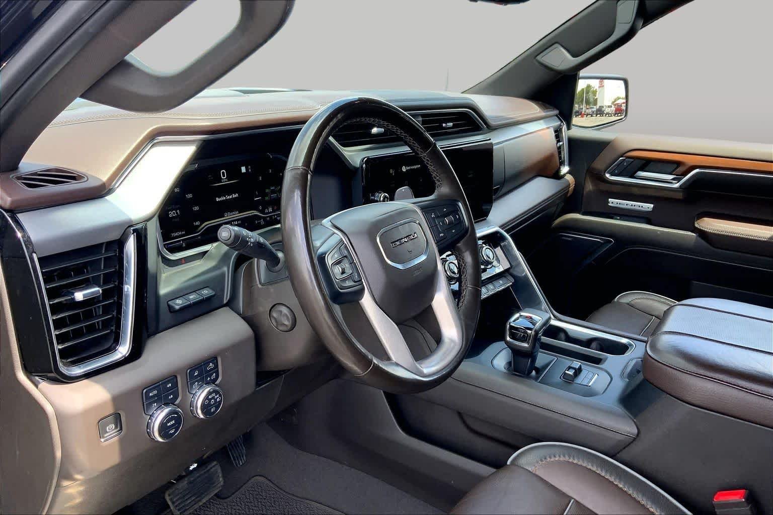 Used 2023 Onyx Black GMC Denali image 18