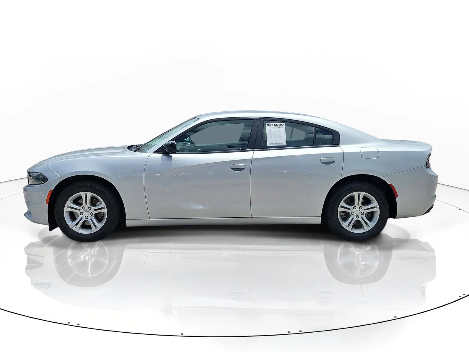 Certified Used 2023 Triple Nickel Clearcoat Dodge SXT image 4
