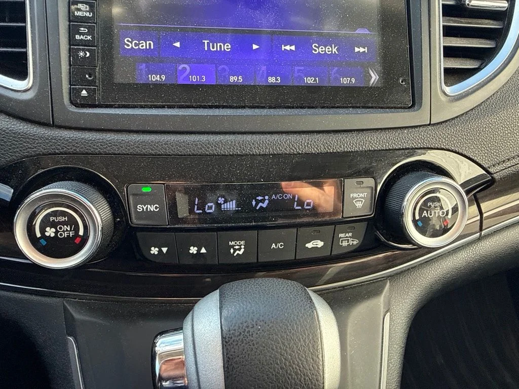 Used 2015 Urban Titanium Metallic Honda EX-L image 18