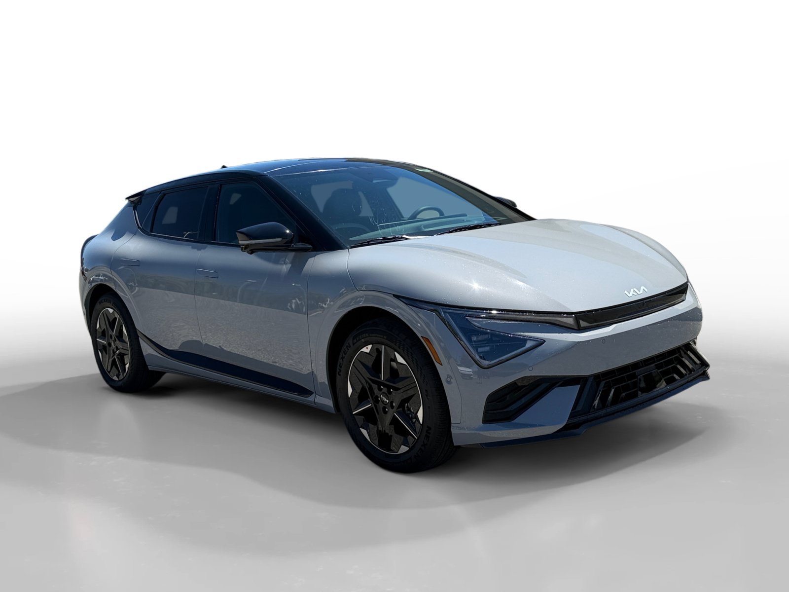 New 2026 Wolf Gray / Black Roof Kia GT-LINE image 7