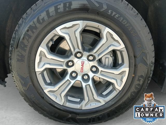 Used 2025 Summit White GMC SLT image 23