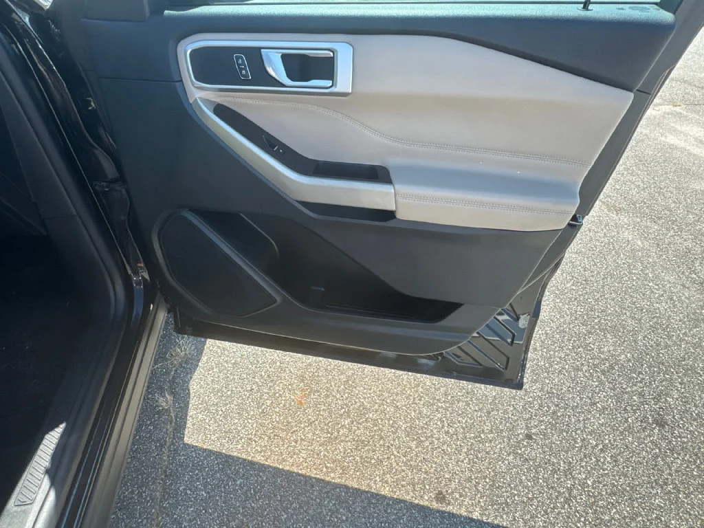 2023 Ford Explorer XLT - Photo 14