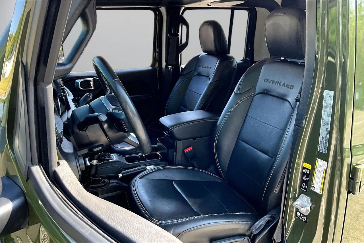 Used 2022 Green Jeep Overland image 21