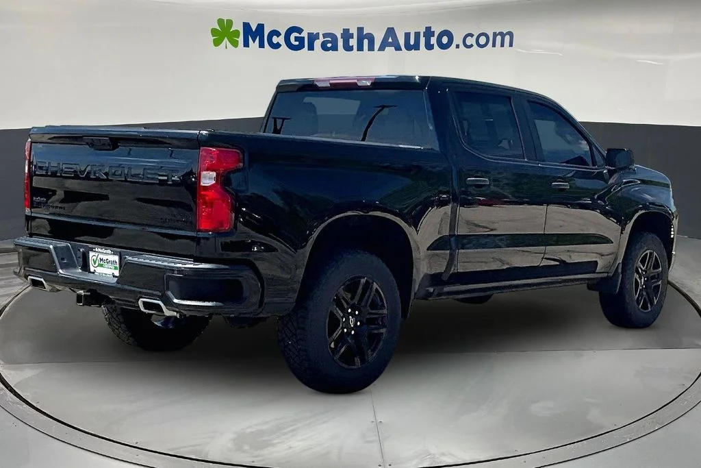 Used 2023 Black Chevrolet Custom Trail Boss image 7