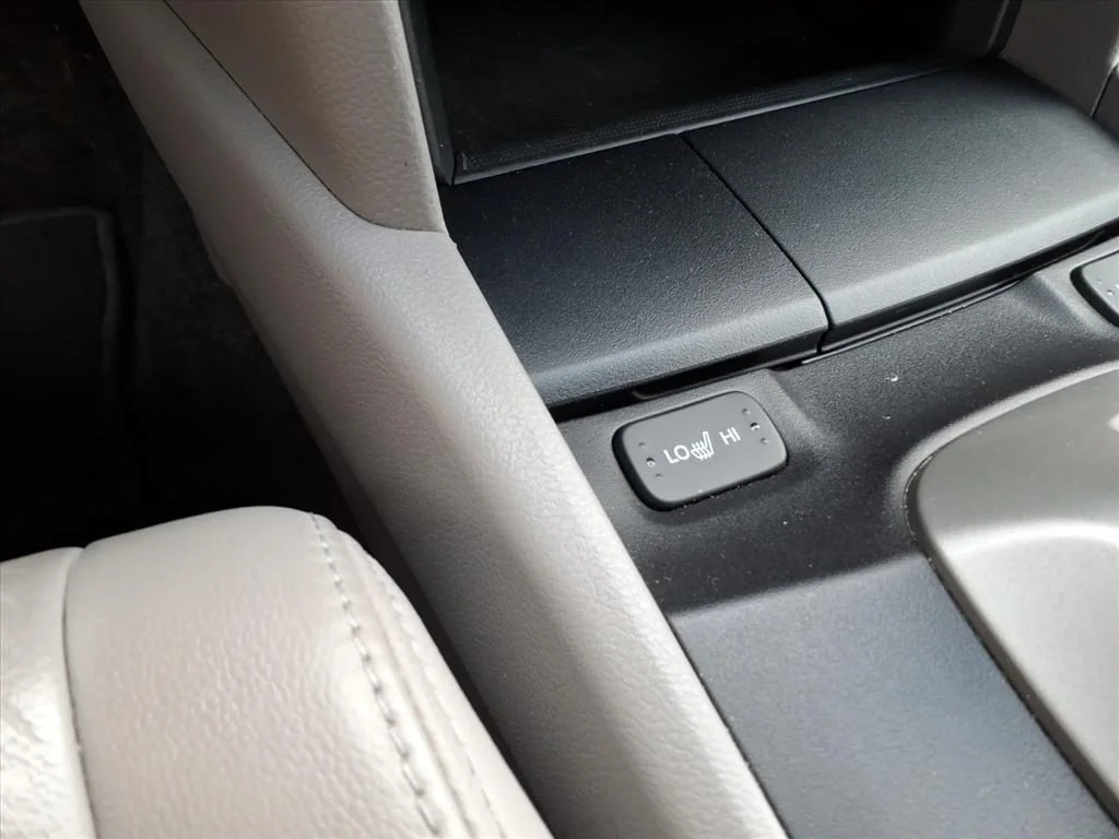 Used 2010  Honda EX-L image 24