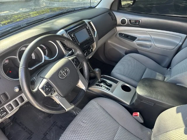 Used 2015 Blue Toyota PreRunner image 15