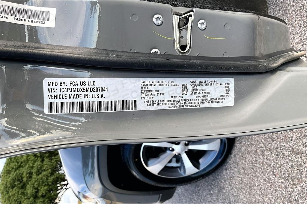 Used 2021 Gray Jeep Limited image 35