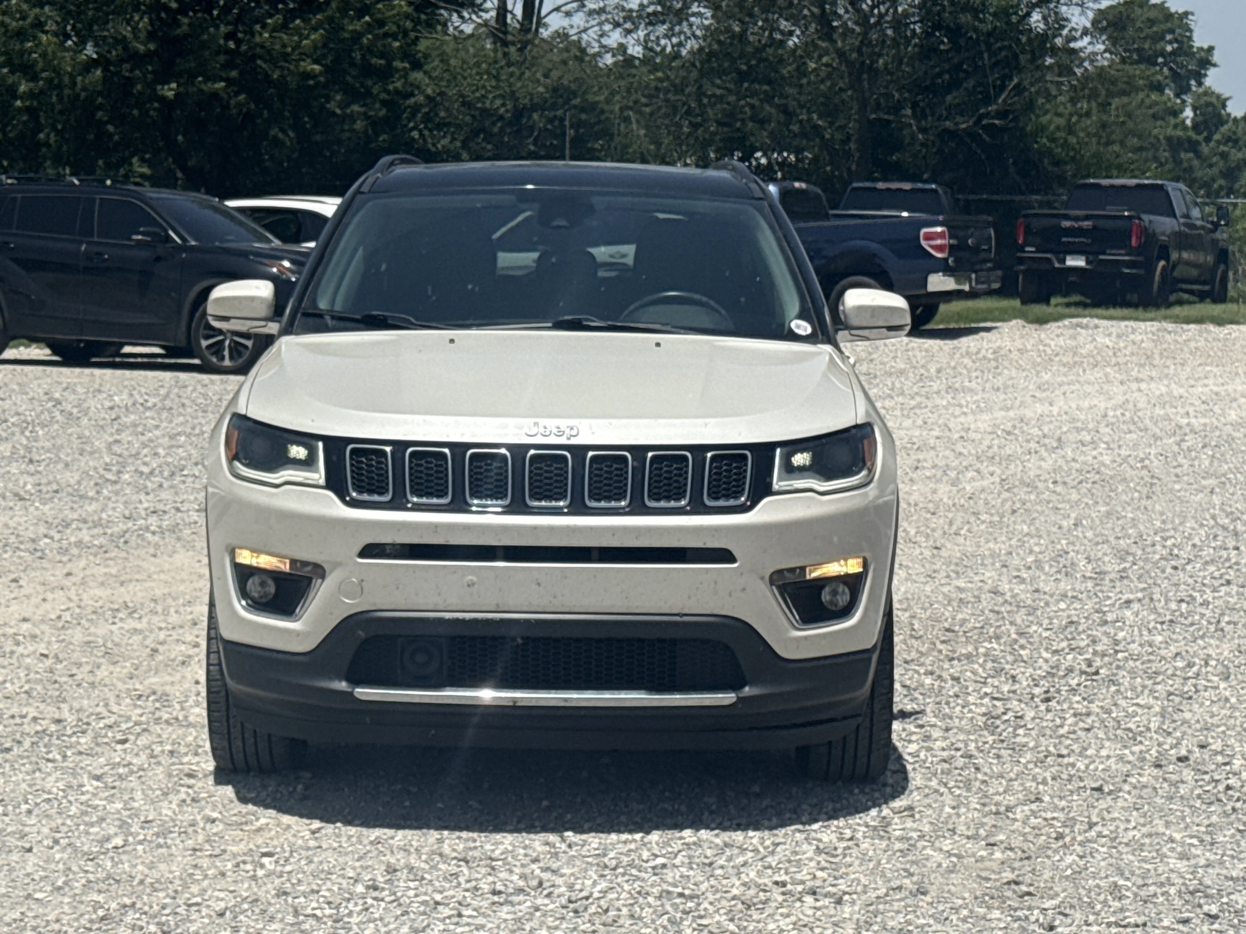 Used 2018 Pearl White Tri-Coat Jeep Limited image 2