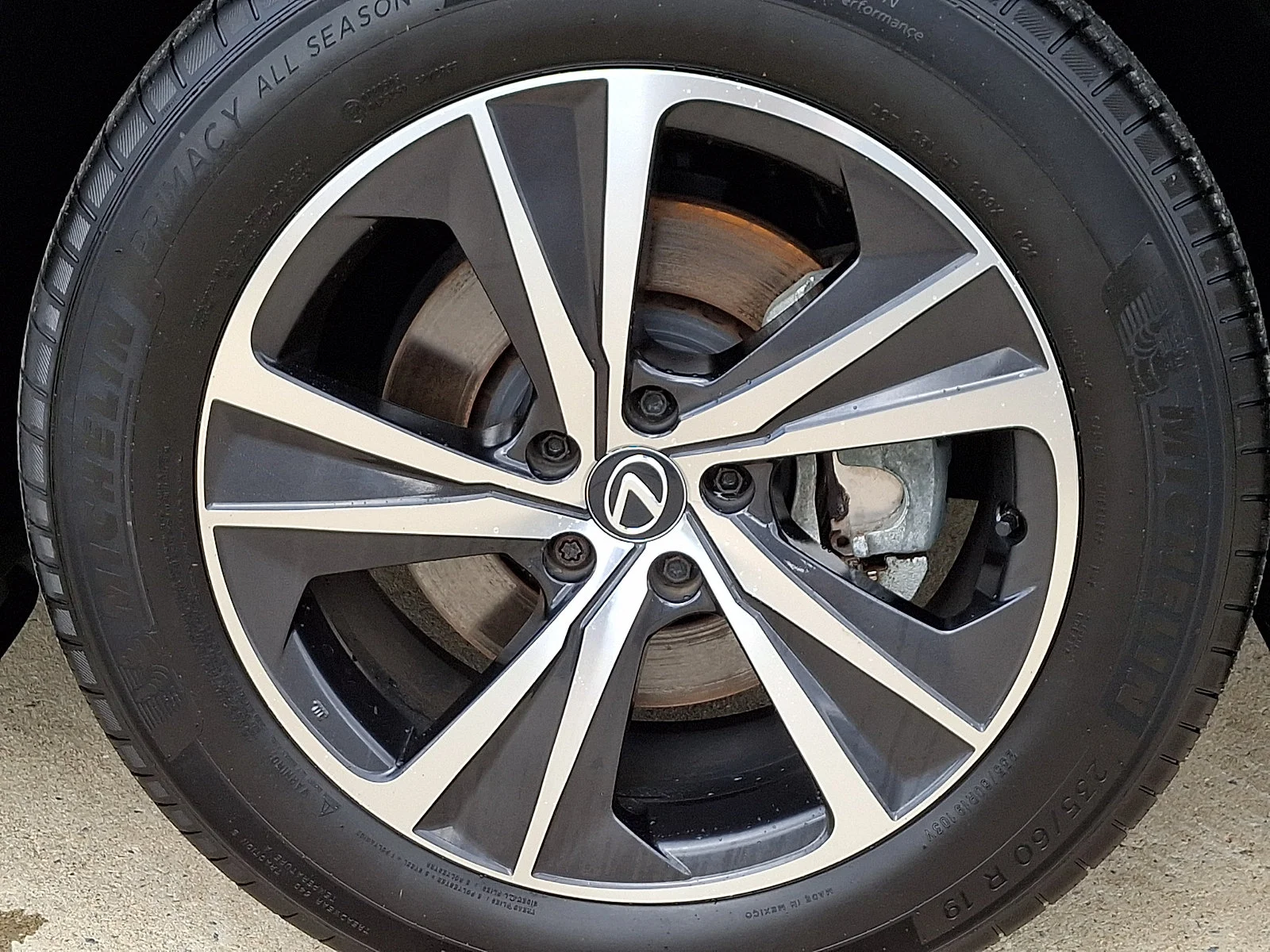 Certified Used 2024 CAVIAR Lexus  image 8