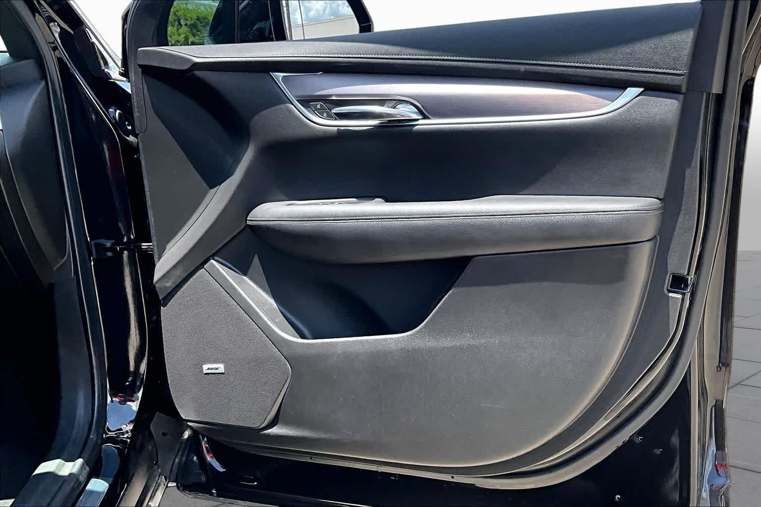Used 2021 Stellar Black Metallic Cadillac Luxury image 23