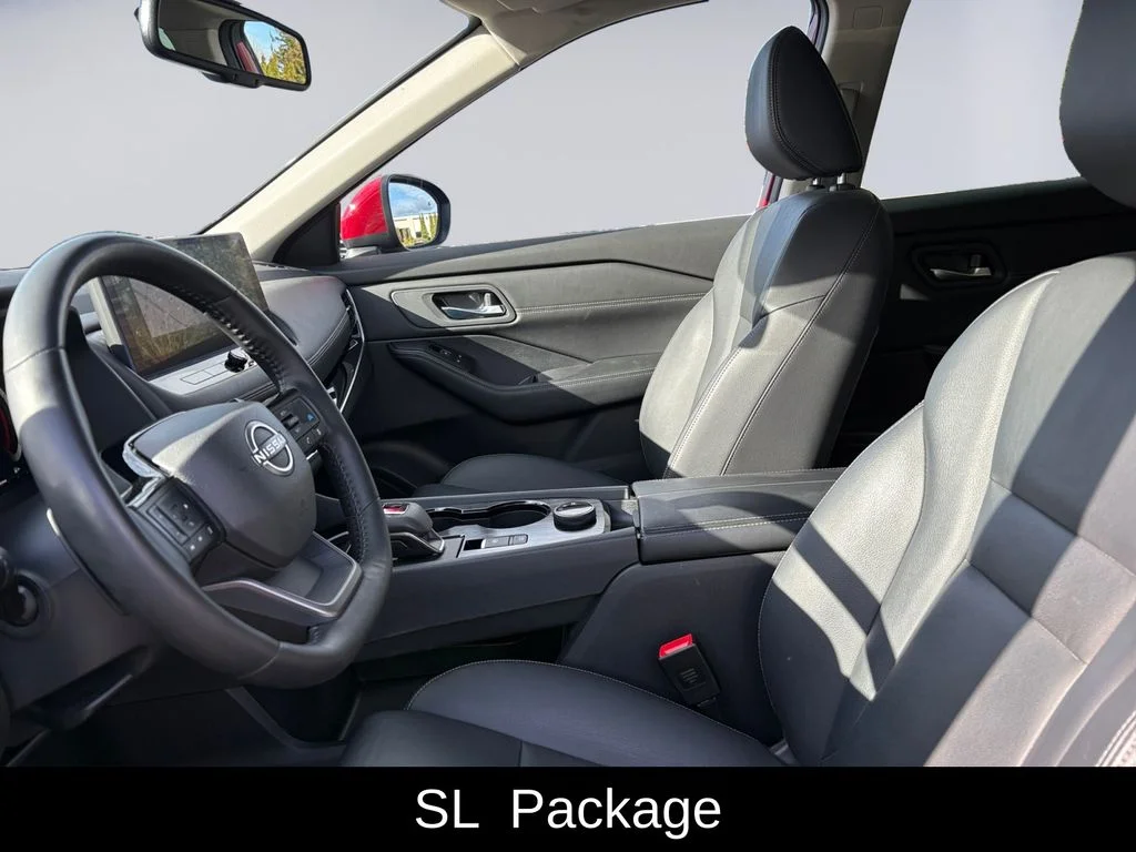 Used 2025 Red Nissan SL image 16