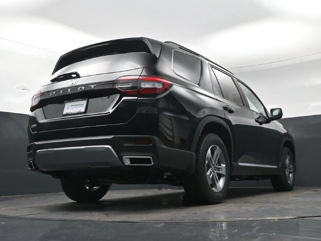 New 2026 Crystal Black Pearl Honda EX-L image 35