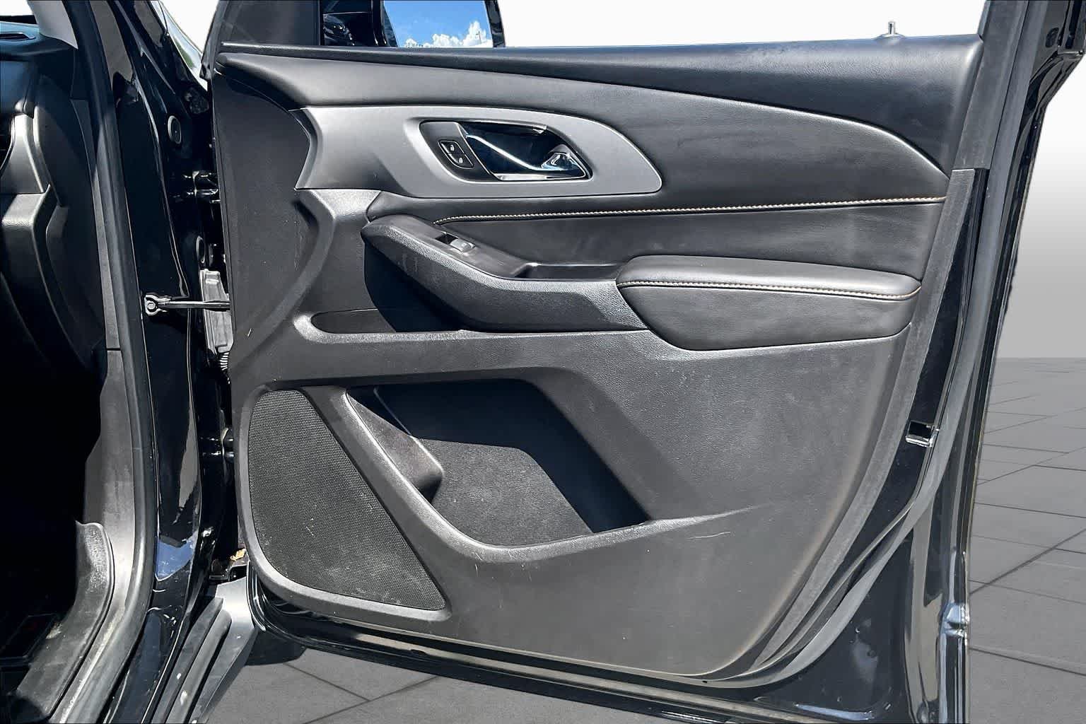 Used 2020 Mosaic Black Metallic Chevrolet LT Leather image 22