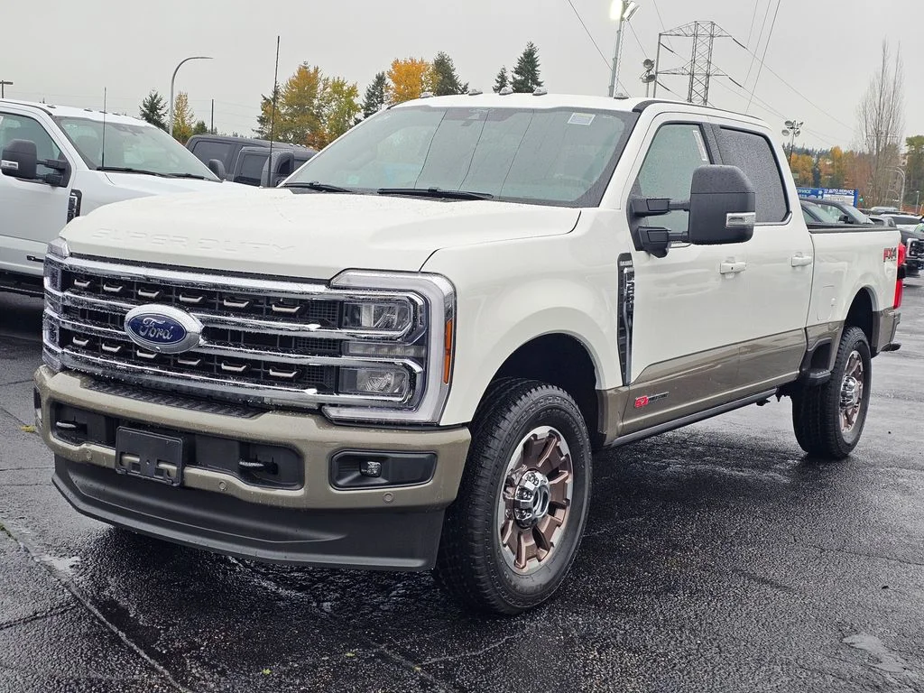 New 2026 Star White Metallic Tri-Coat Ford F-250® King Ranch® image 3