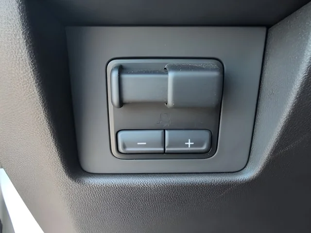Used 2024 Summit White Chevrolet Z71 image 16