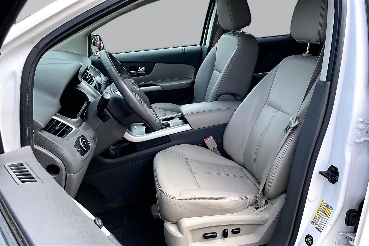 Used 2013 White Platinum Metallic Tri-Coat Ford SEL image 10