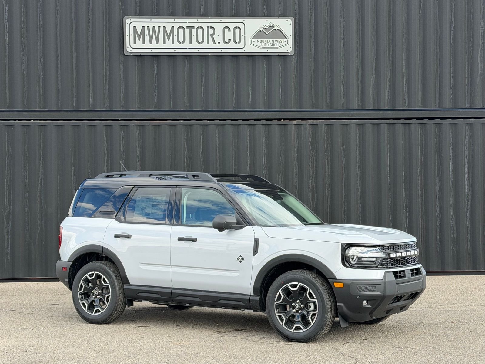 New 2026 Space White Metallic Ford Outer Banks® image 1